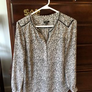 Talbots printed blouse with scalloped neckline, long sleeves.